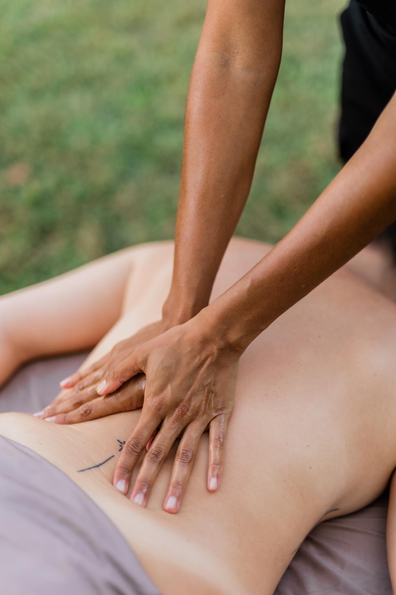 lomi lomi massage